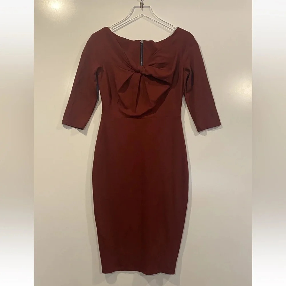 Bailey 44 Dressed Burgundy Twist Front Sheath Dress 3/4 Sleeve 508-0310 Size M